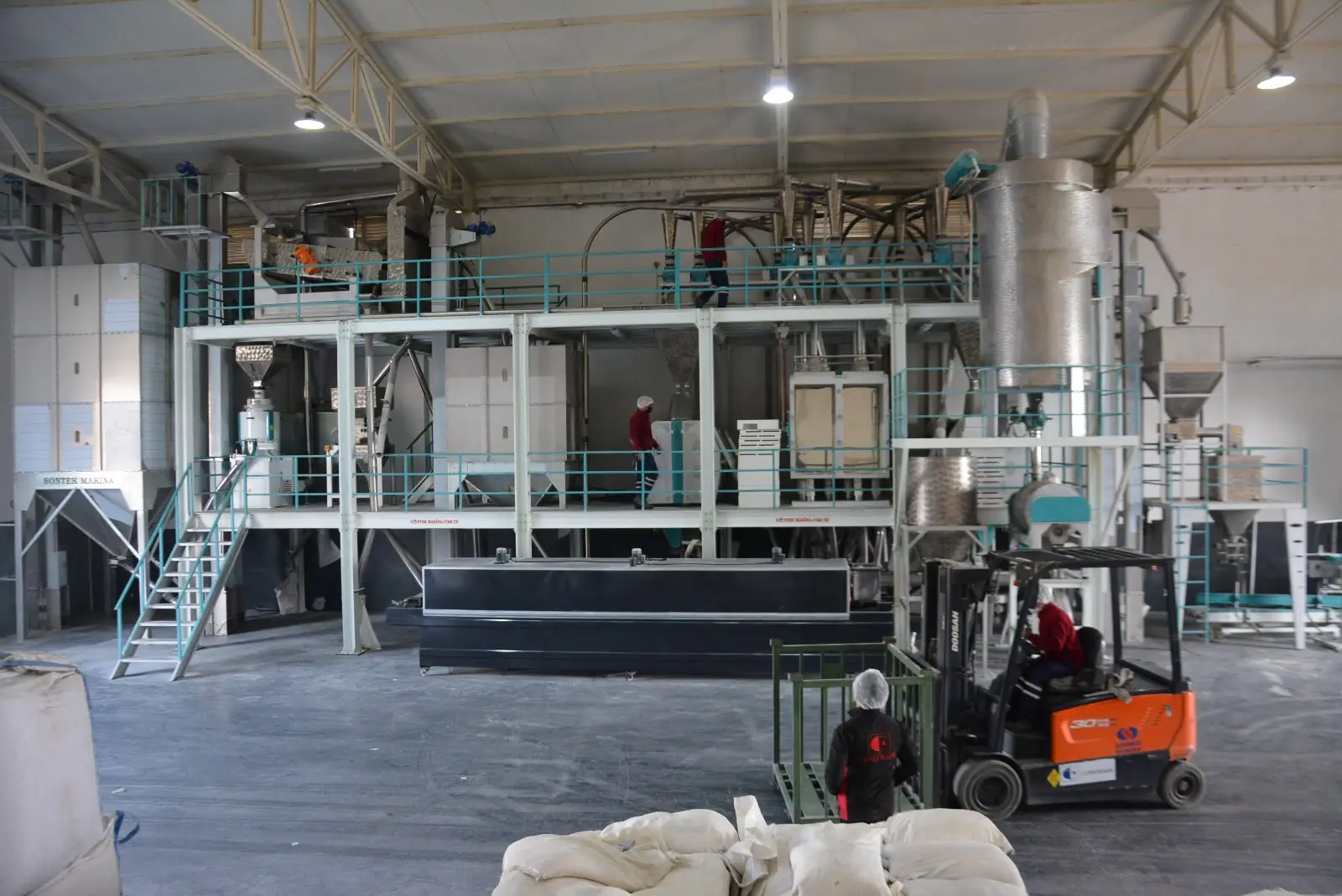 Cleaning and sorting line in our Mersin Free Zone facility